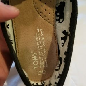 Tom's Classic Canvas- Size 8.5